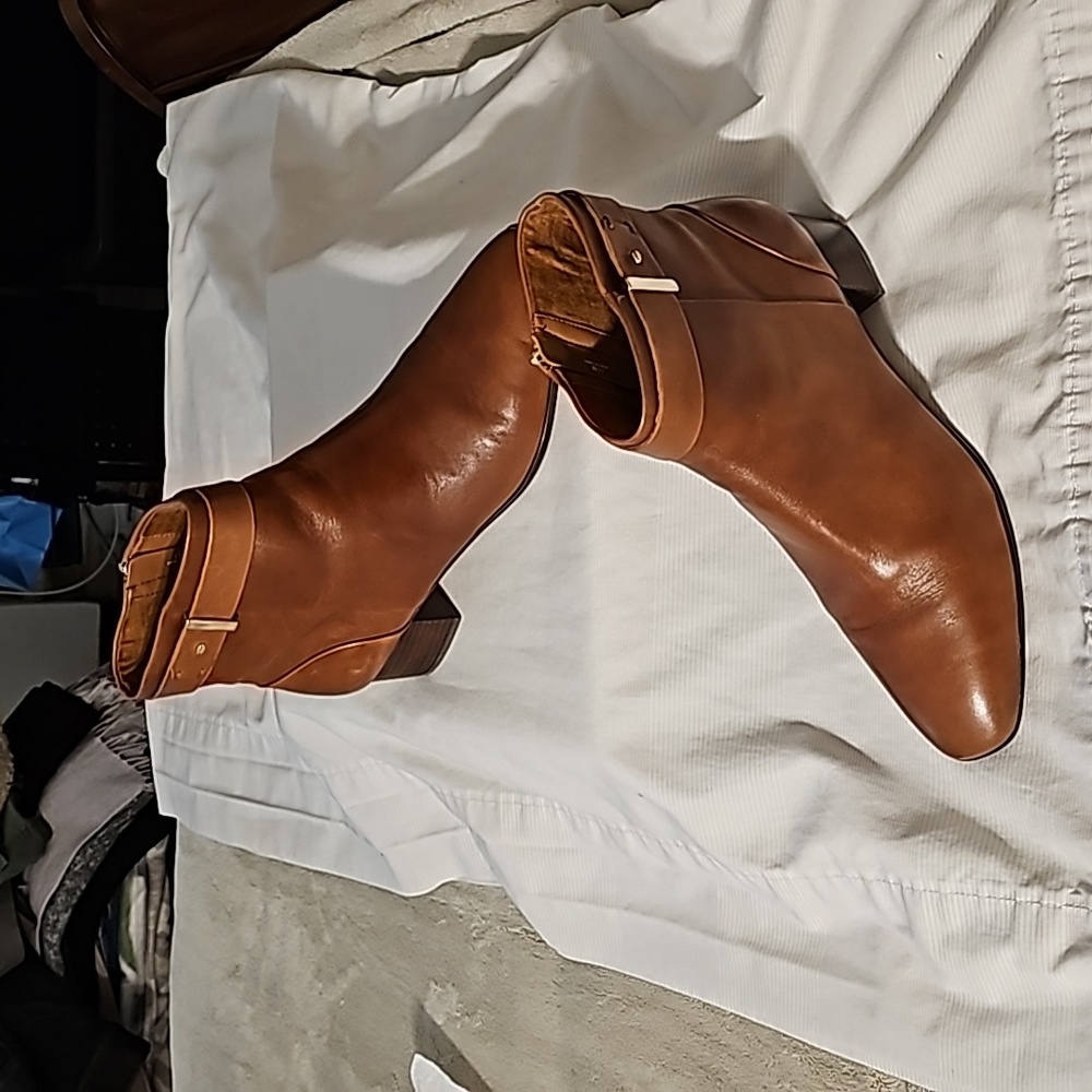 Ankle boots